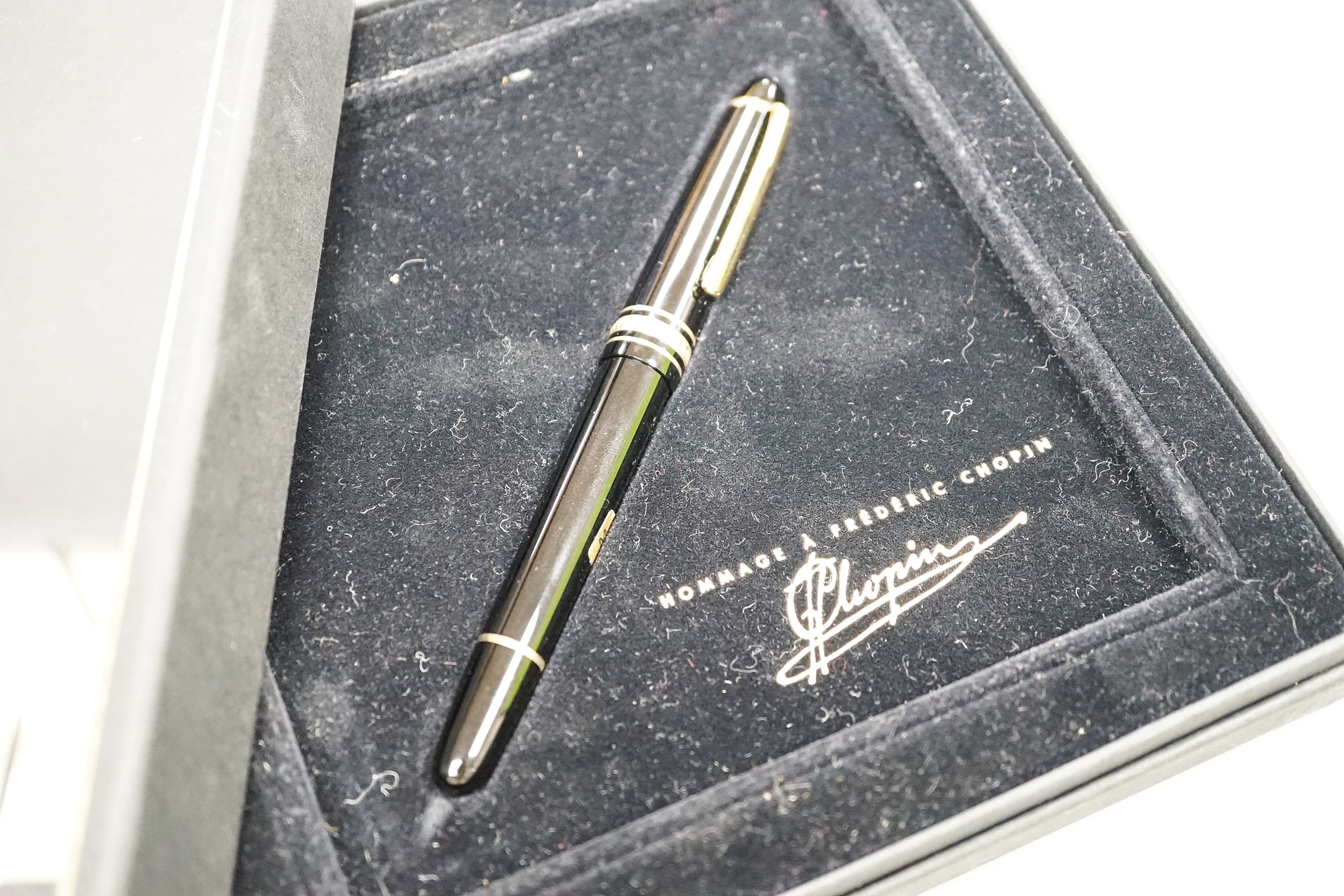 A cased Montblanc Meisterstück fountain pen, ‘Hommage À Frédéric Chopin’ with CD